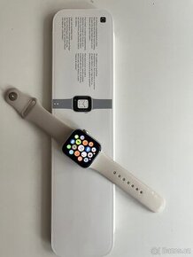 Apple watch SE 2.generace - 97% baterie