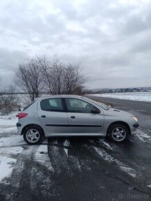 Peugeot 206 1.1