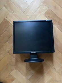 Samsung SyncMaster 943N