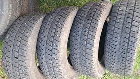 Prodám zimní pneu 225/70 R15c