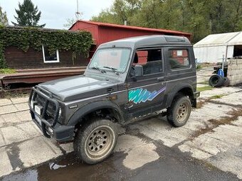 Suzuki Samurai 1.3i 52kw vyšší střecha