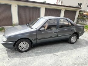 Peugeot 405