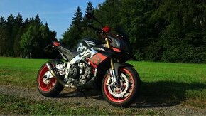 Aprilia Tuono V4 APRC