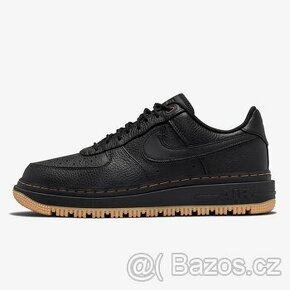 Nike Air Force 1 Luxe