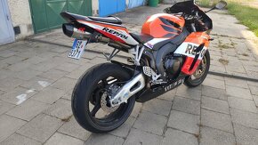 Honda CBR 1000rr Fireblade - 1