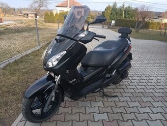 Yamaha X-MAX 250