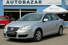 VOLKSWAGEN JETTA 1,6 MPI NOVÉ V ČR,1.MAJITEL,2009