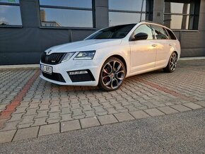 ŠKODA OCTAVIA 3 III RS 2.0 4X4 TDI 135 KW CHALLENGE