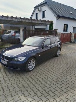 BMW E91 325i