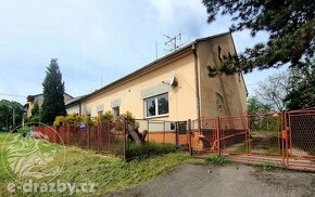 Rodinný dům 2+1 a 3+kk (183 m2) pozemek (1182 m2), Orlová, o