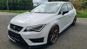 SEAT LEON CUPRA - 2,0TSi 195kW manuál.