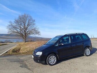 Volkswagen Touran - Benzín 1.6i - STK 4/2026...