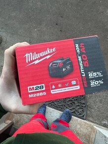 Milwaukee M28 5Ah