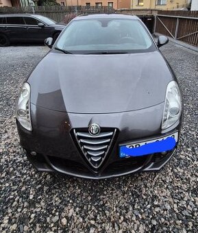 Alfa romeo Giulietta 1,6 JTDM,2010,tempomat,klima,sada pneu