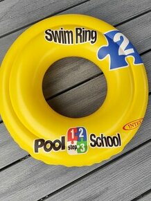 koupaci kruh swimm ring