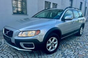 VOLVO XC70 2.4D5 136KW 4x4 MANUÁL-KUŽE-VYHŘEV-EL KUFR-PDC