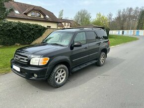 Toyota Sequoia