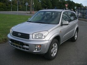 TOYOTA RAV4,2.0,110KW,4x4,BENZÍN,ABS,KLIMA,SERVISKA