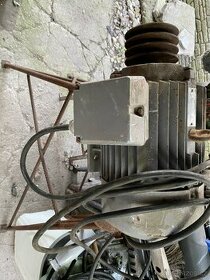 Elektromotor 2.2 kw , hoblovka,hydraulické cer