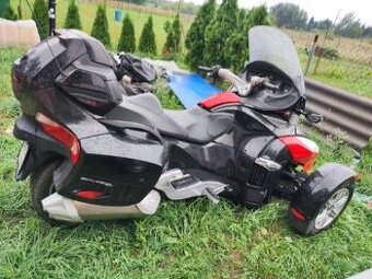 Can am Spyder rt - 1