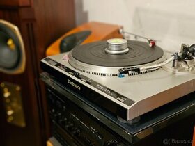 REZERVACE prodám špičkový Gramofon Technics SL-Q2