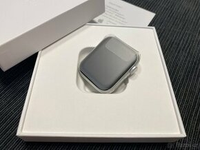 NOVÉ Apple Watch Series 5 Silver 44mm - 1