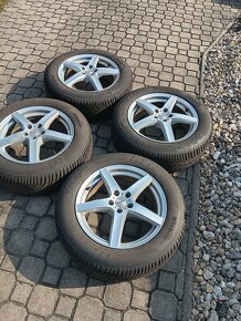 Prodám sadu zimních kol 215/60 R17