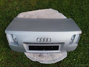 Audi A8 D3 4E VIKO KUFRU STRIBRNE PEKNE BARVA LY7W