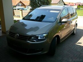 VW SHARAN 2,0TDI 103KW DSG+F1 7MÍST BI-XENONY KAMERA PARKPIL