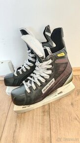 Zimní brusle Bauer Supreme Pro vel. 38,5