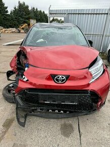 Toyota Aygo X STYLE 1.0i 2022 motor start 12TKM