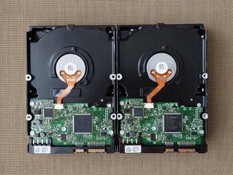 2x Hitachi 500GB SATA II - 1