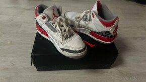 Air jordan 3 retro fire red (2022)