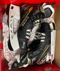 nové hokejové brusle Ccm Tacks AS-V PRO velikost senior 8,5 - 1