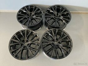 BMW 7 G11 G12 2015-2023 6GT 2020->> ALU DISKY KOLA 20”