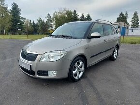 Škoda Fabia II kombi  1.4 16V,aut.klimatizace,výhř.sedačky