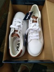 Fila vel. 38