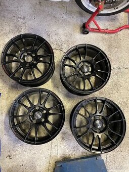 OZ Racing ultraleggera 5x114,3 16x7