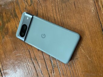 Google Pixel 8