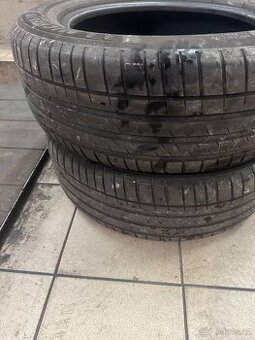 Pneu 235/60 R18