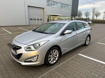 Hyundai i40 1,7 CRDi 100kw, ČR, 1. majitel, serviska