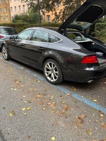 Audi A7, 3.0 TDi, nepojízdná.