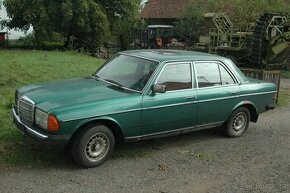 Mercedes-Benz W123 300D r.v. 1979 manuální převodovka