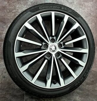 Originální Alu kola 5x112 Škoda Superb 3,III 235/40/19 DOT22