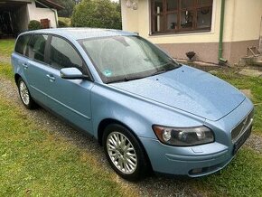 VOLVO V50 2.0D 100kw r.11/2004 208000km,klima,esp,bez koroze