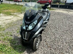 Piaggio MP3 300