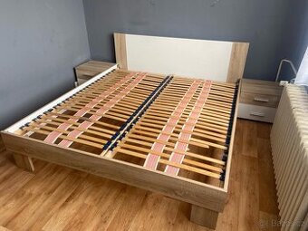 Manželská postel 180x 200 BEZ ROŠTŮ