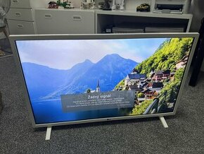 Bílá smart TV LG 82cm