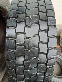 nákladní záběrové pneu 285/70R19,5 Pirelli TR01 - 1