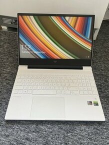 HP Victus 15